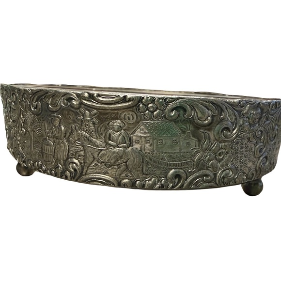 Antique Hanau Silver Plate Repoussé Footed Dish Glass Insert Germany c.1890–1920 - Picture 4 of 14